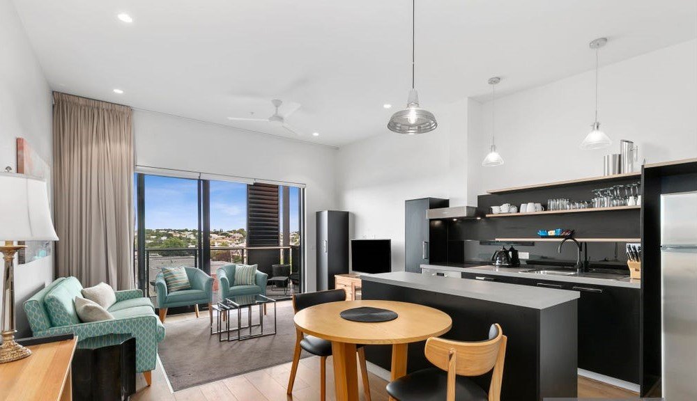 Gallery: 202/312 Moorabool Street