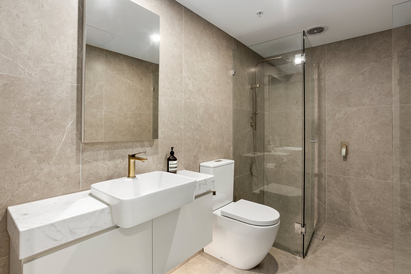 Gallery: 20/233 Burke Road