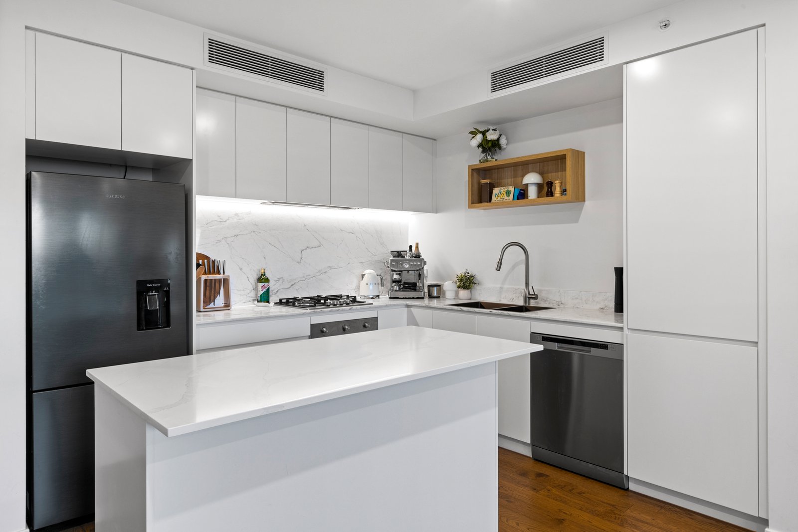 Gallery: 20/233 Burke Road
