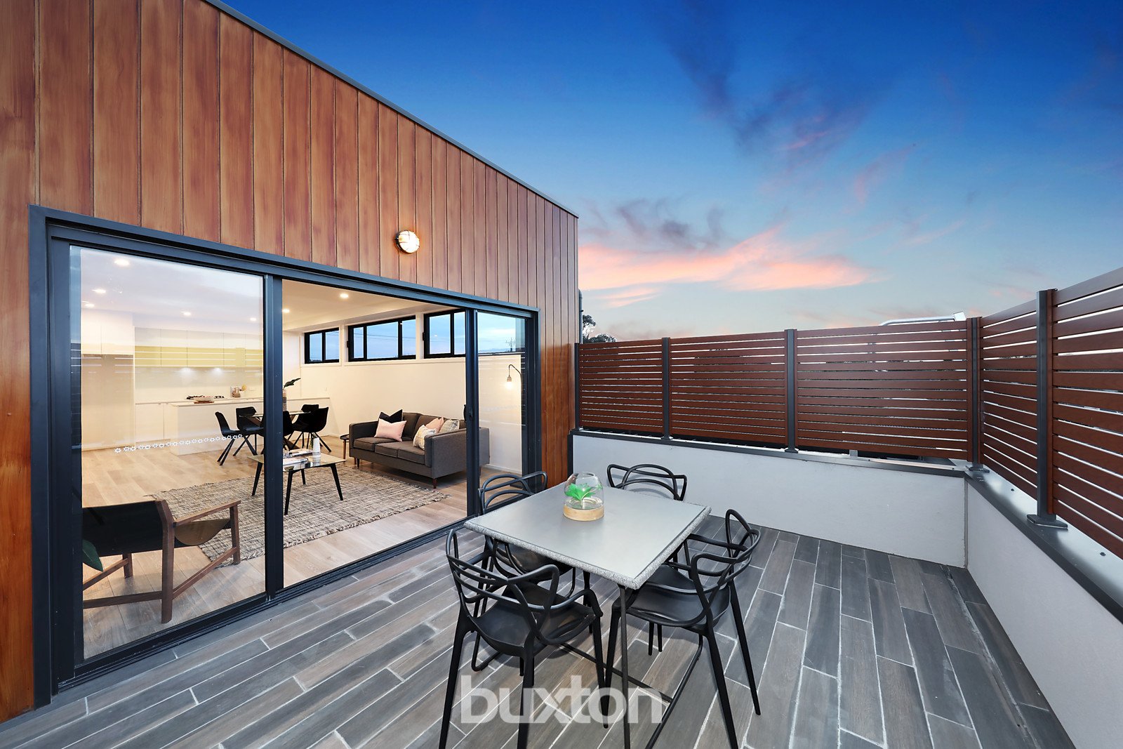 Gallery: 2.02/35 Tennyson Street