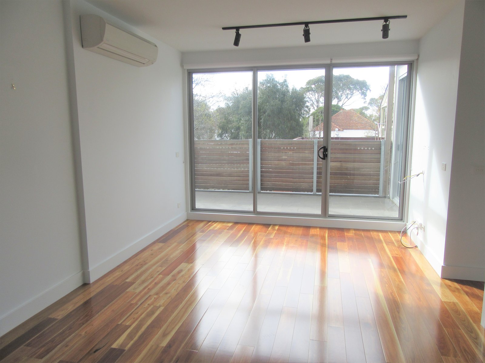 Gallery: 202/4 Fernhill Road