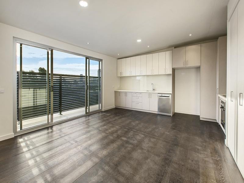 Gallery: 202/409 Bay Street
