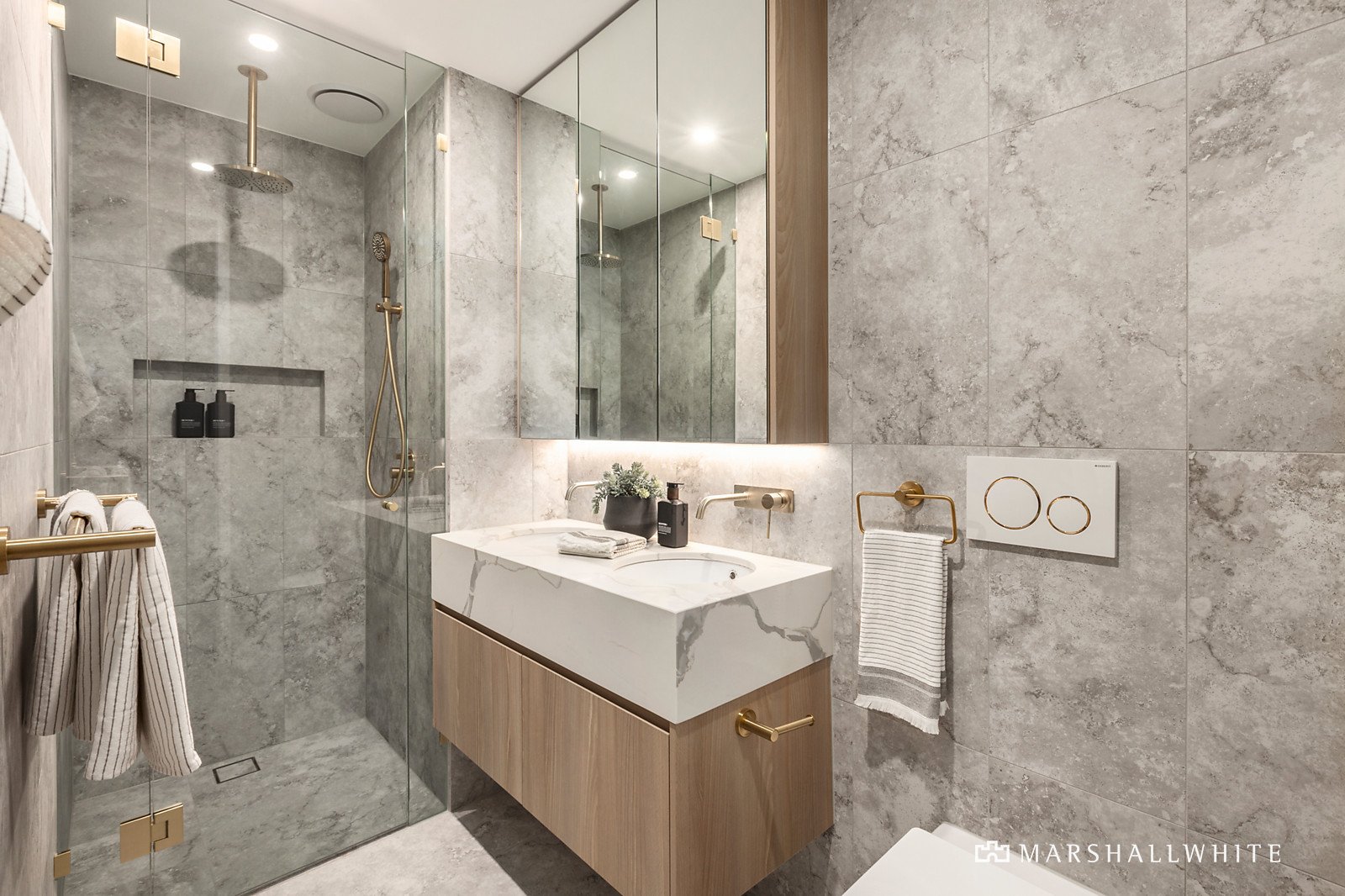 202/469 Riversdale Road, Hawthorn East, VIC