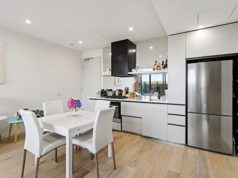 Real Estate and Property in 202/5 Curlew Court, Doncaster, VIC