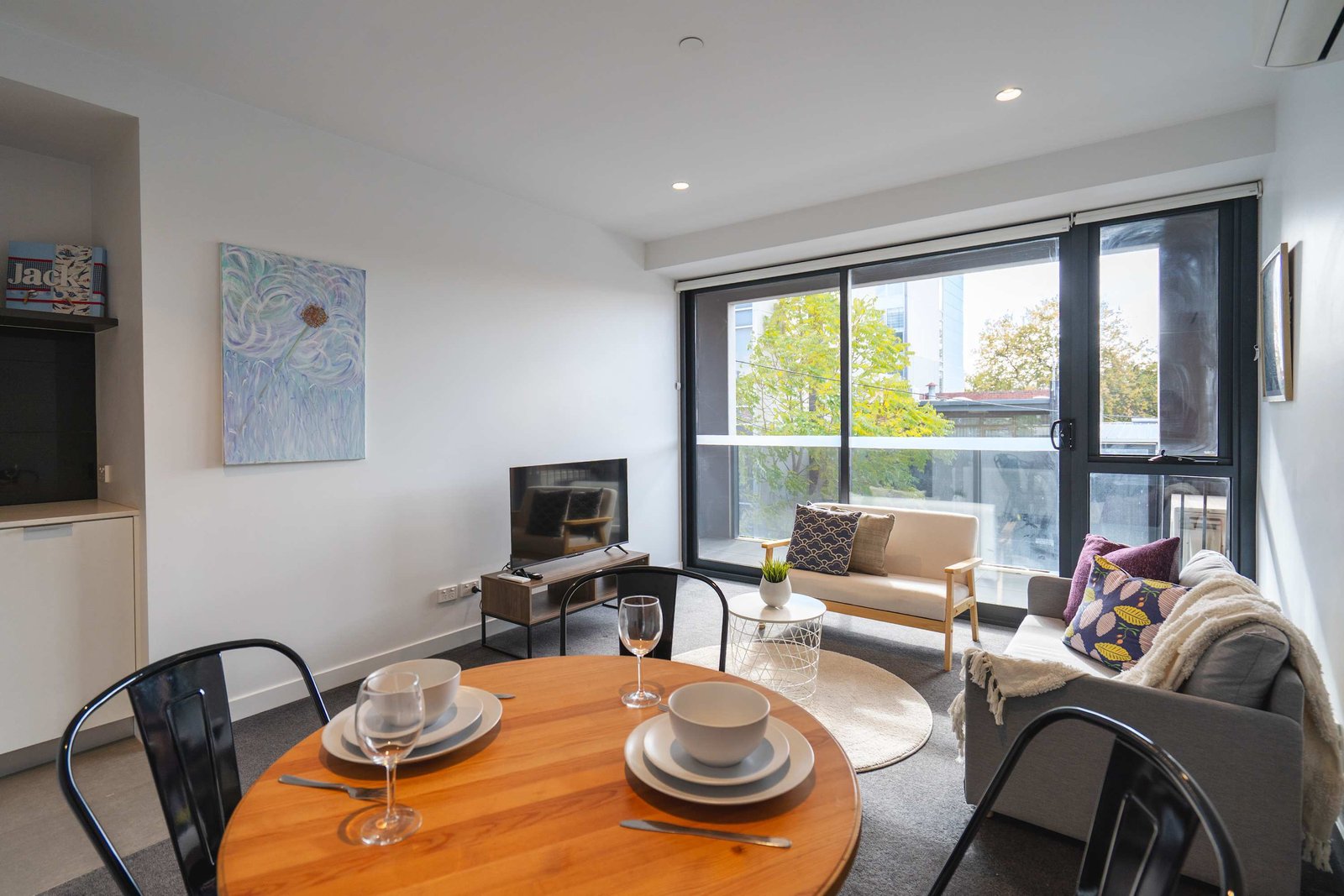 Gallery: 202/6 Queens Avenue