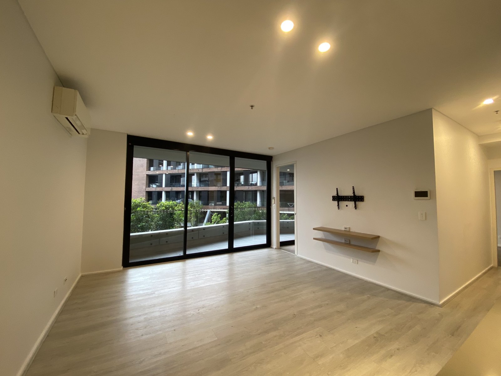 202/6B Atkinson Street LIVERPOOL 2