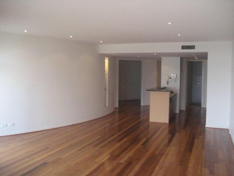 Gallery: 202/88 Beach Street