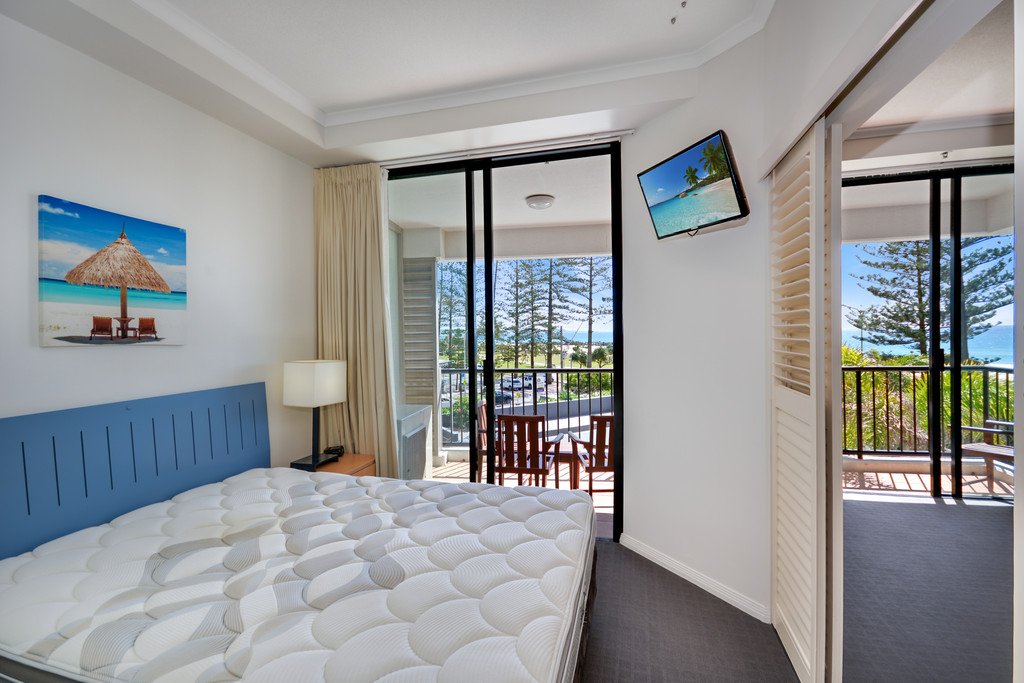 202/88 Marine Parade COOLANGATTA 4