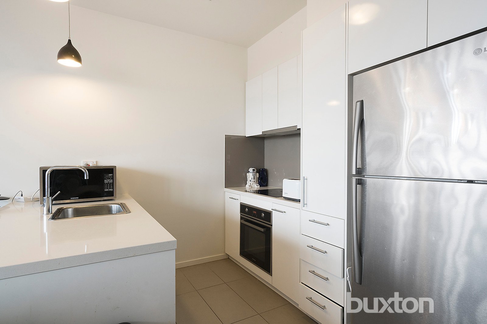 Gallery: 202B/1142 Nepean Highway