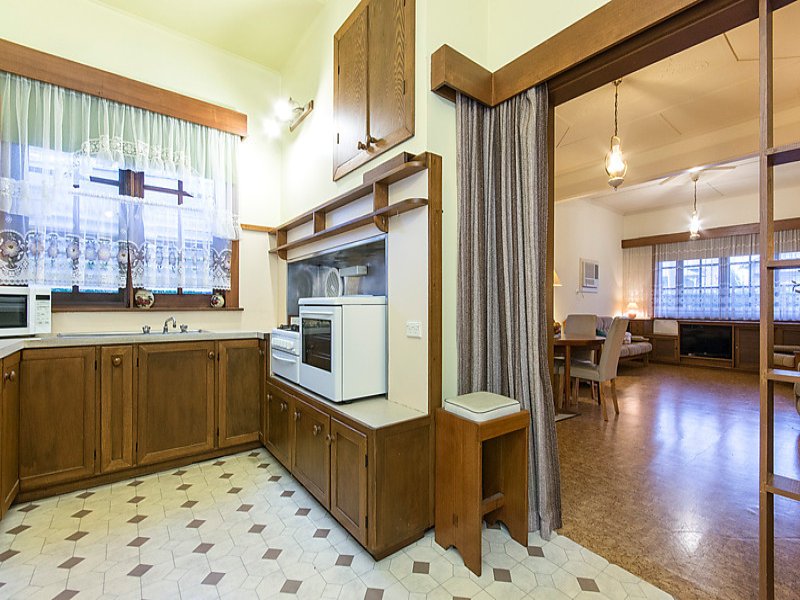 Gallery: 203 Autumn Street