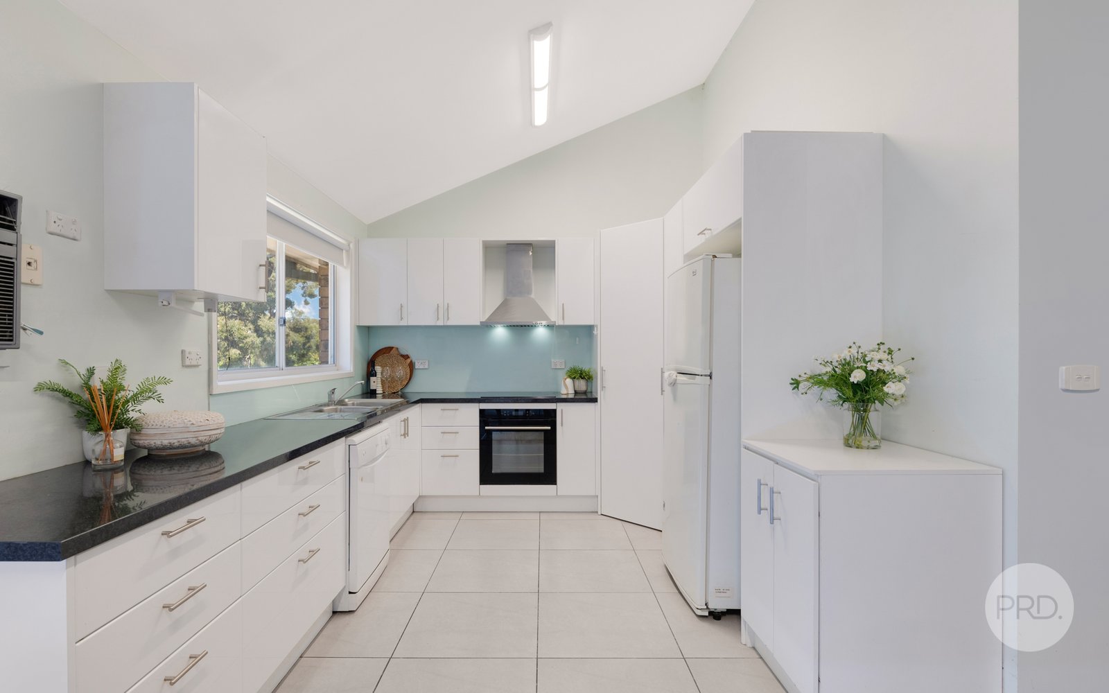 203 Banks Drive ST CLAIR 4