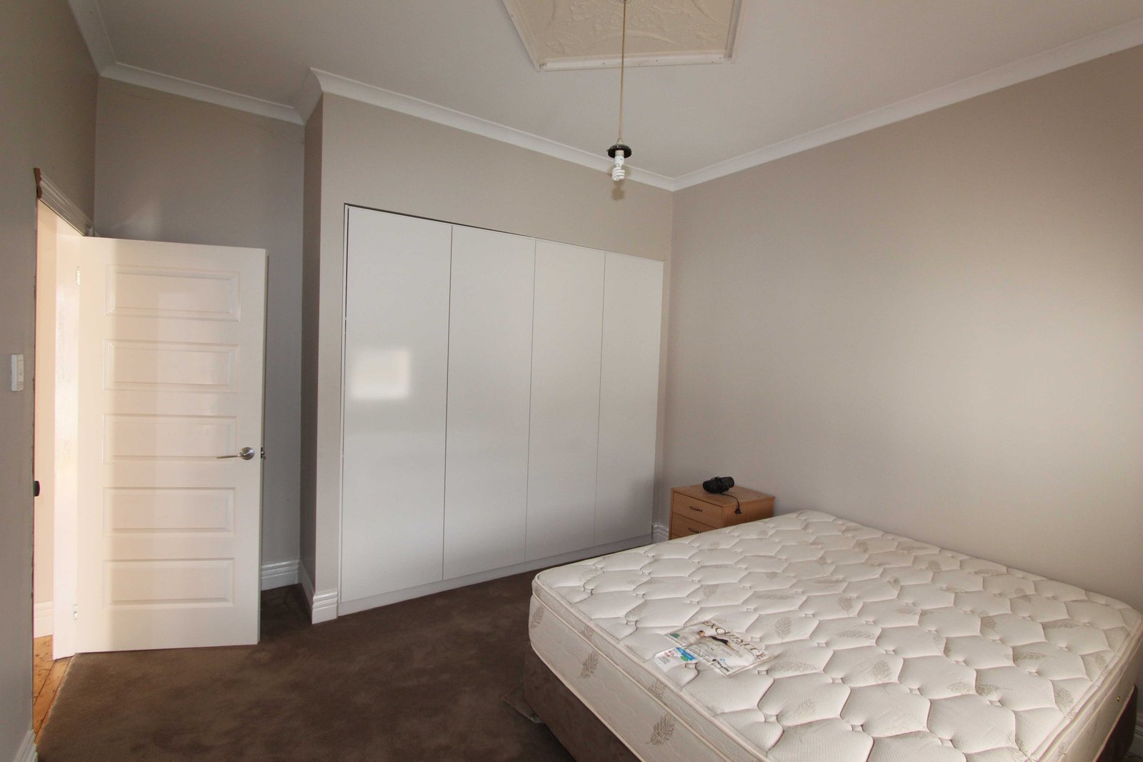 Gallery: 203 Clyde Street