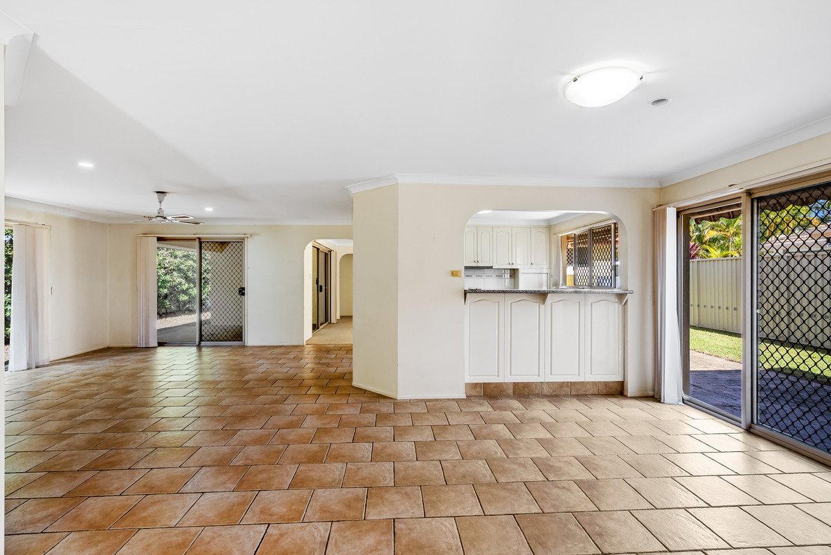 203 Dunlin Drive Burleigh Waters 6