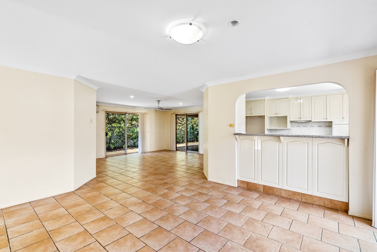 203 Dunlin Drive Burleigh Waters 8