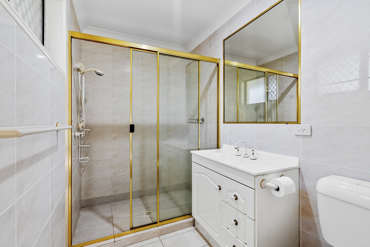 203 Dunlin Drive Burleigh Waters 14