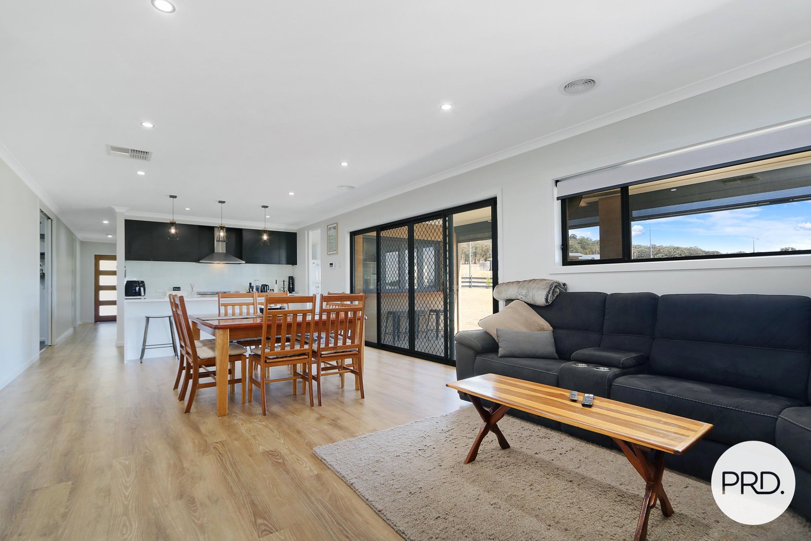 203 Fenchurch Drive SPRINGDALE HEIGHTS 9