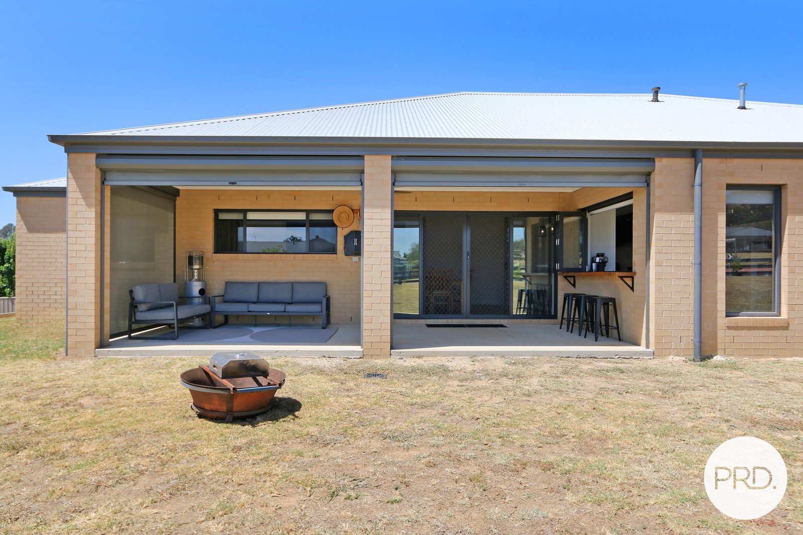 203 Fenchurch Drive SPRINGDALE HEIGHTS 22