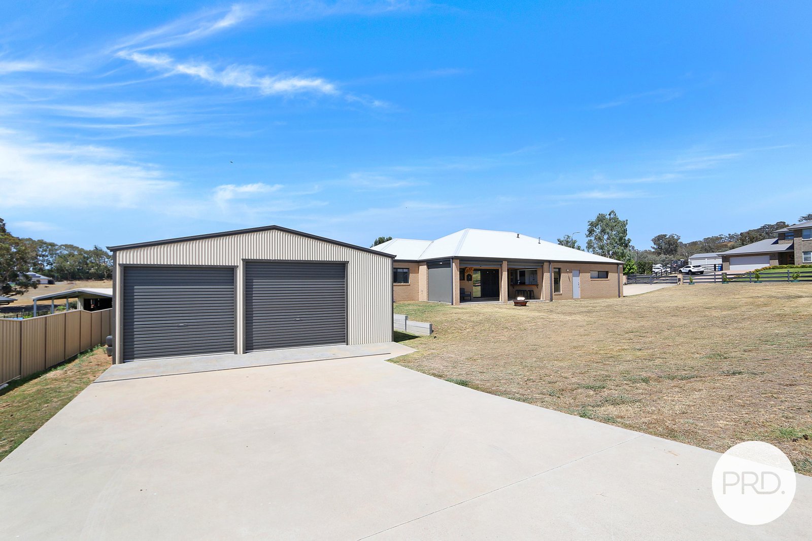 203 Fenchurch Drive SPRINGDALE HEIGHTS 23