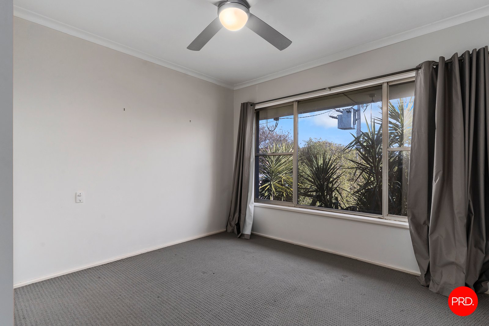 203 Neale Street FLORA HILL 9