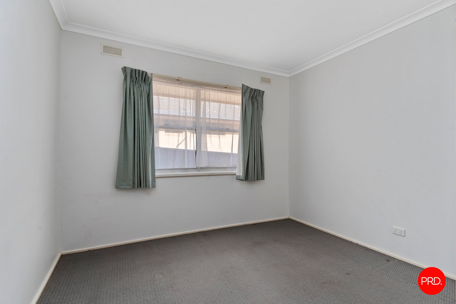 203 Neale Street FLORA HILL 10