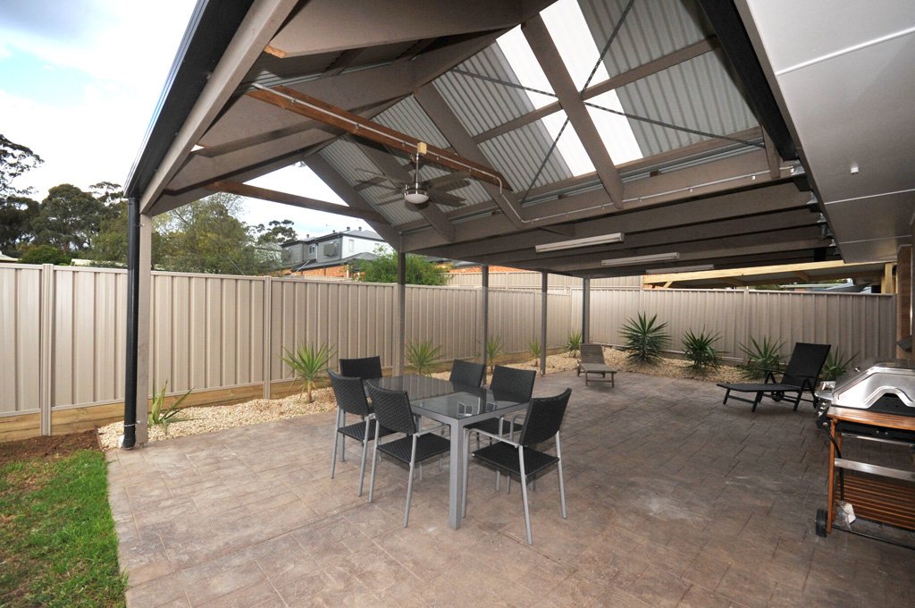 203 Neale Street FLORA HILL 10