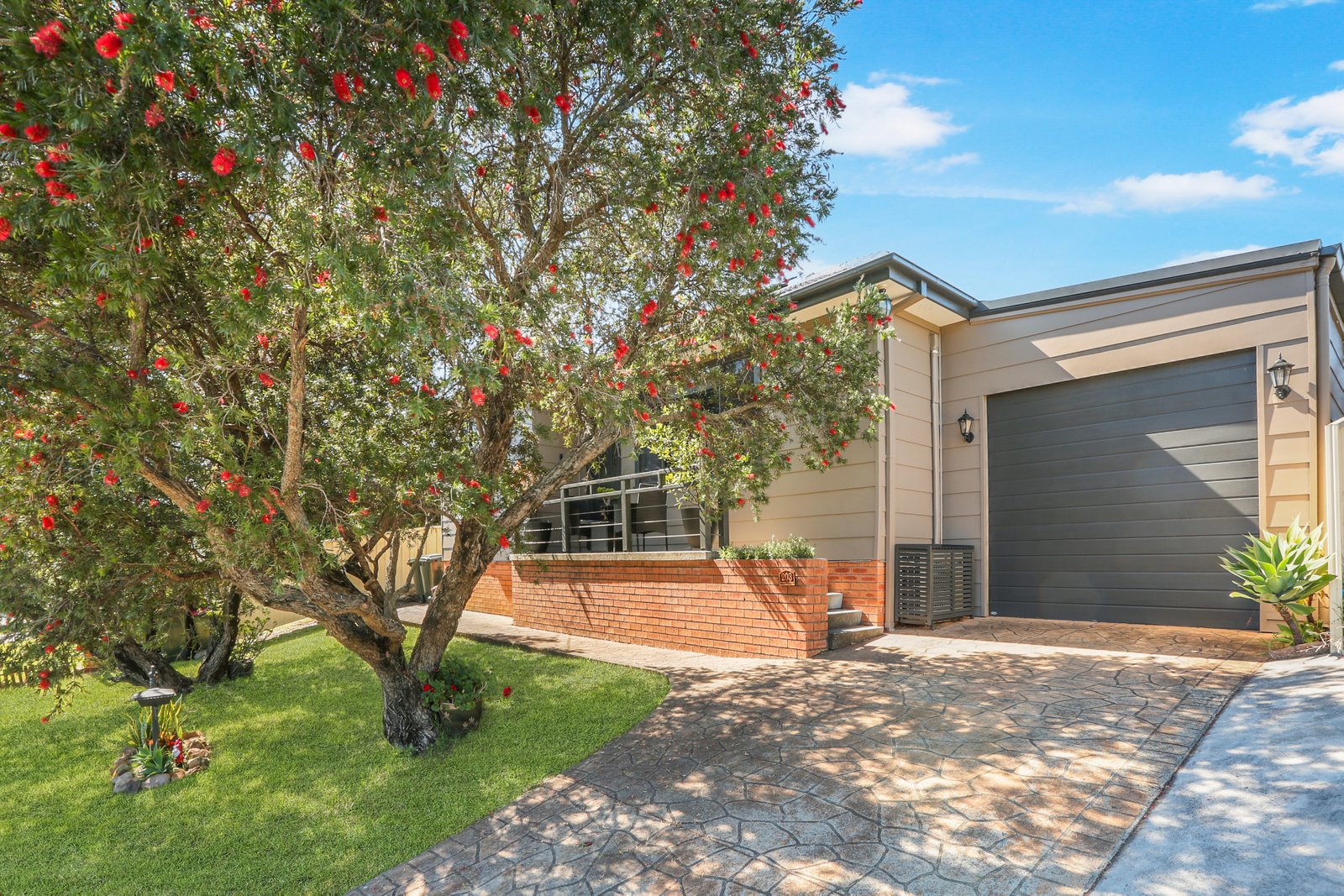 203 Princes Highway DAPTO 8
