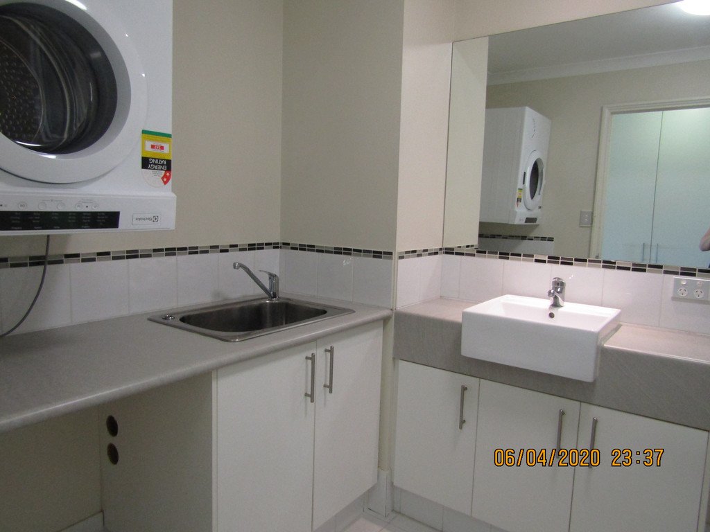 20/30 Malata Crescent SUCCESS 7