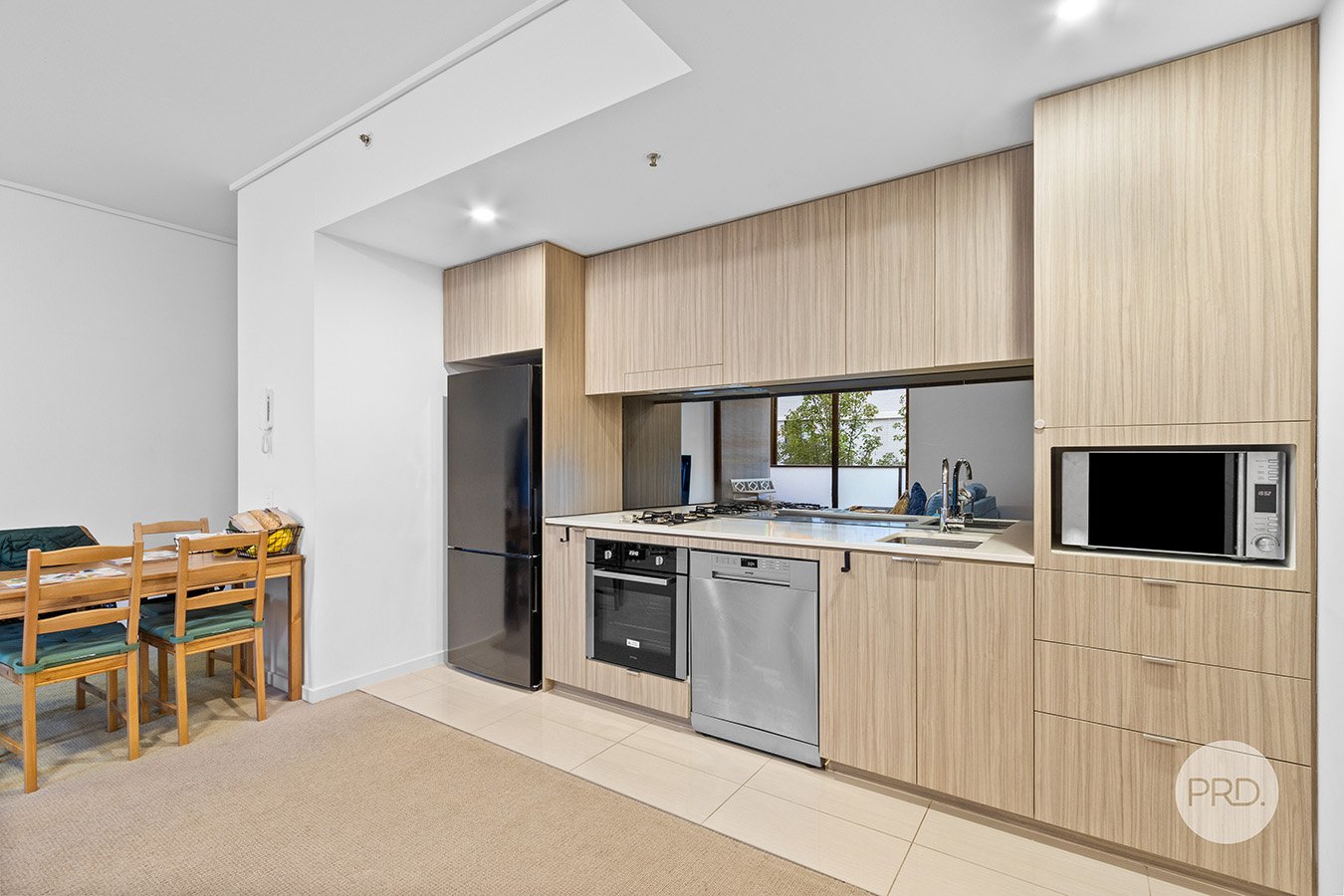 203/1 Vermont Crescent RIVERWOOD 3