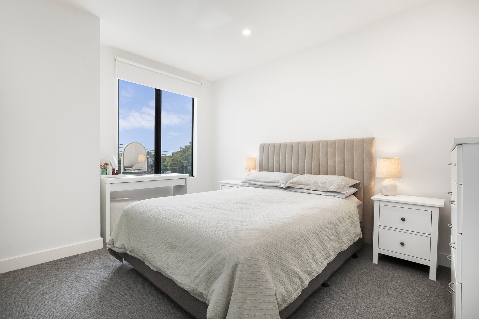 Gallery: 203/1056 Nepean Highway