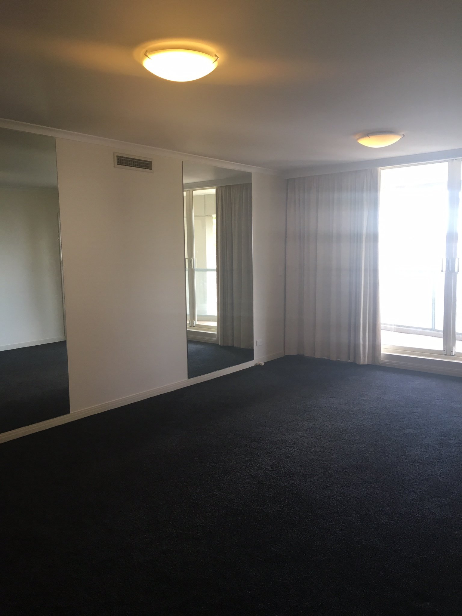 Gallery: 203/107 Beach Street