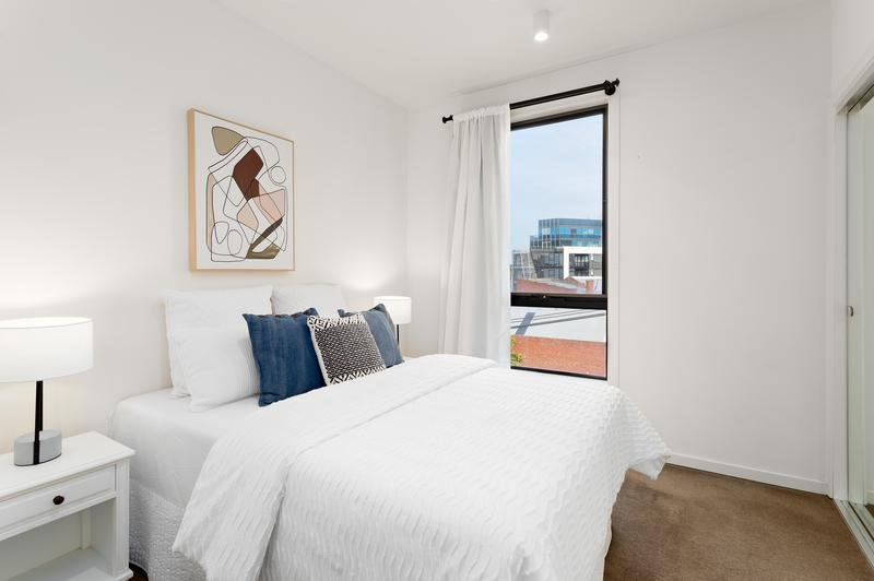 Gallery: 203/1121 Toorak Road