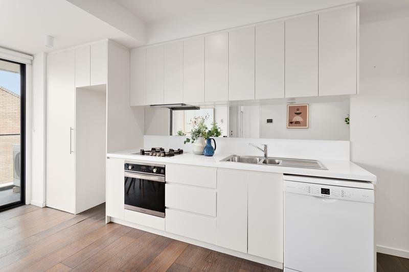 Gallery: 203/1121 Toorak Road