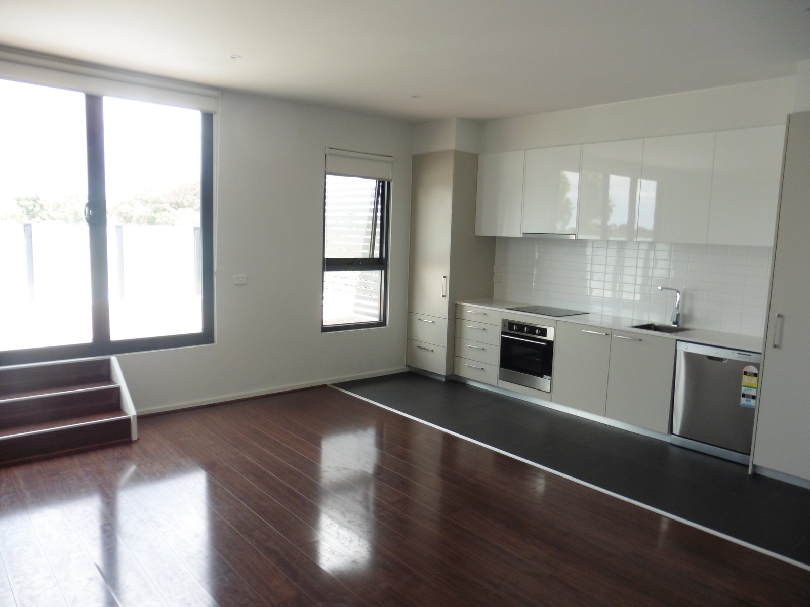 Gallery: 203/1161 Nepean Highway