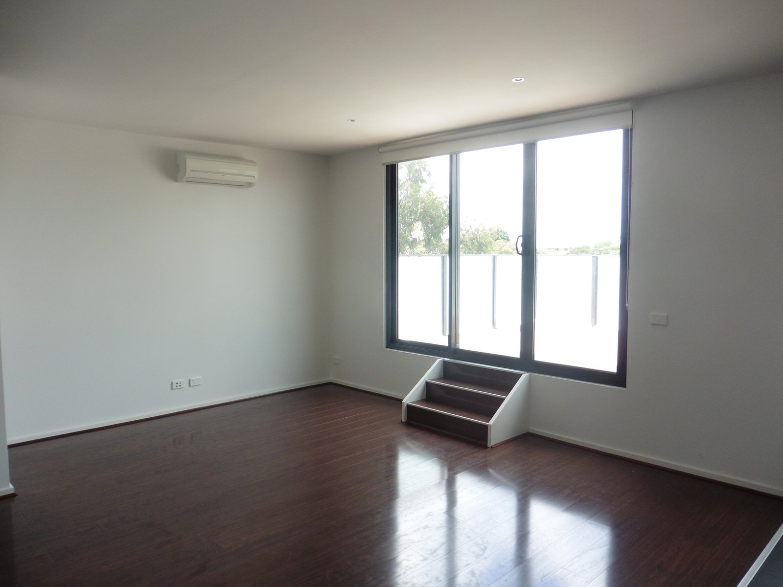 Gallery: 203/1161 Nepean Highway