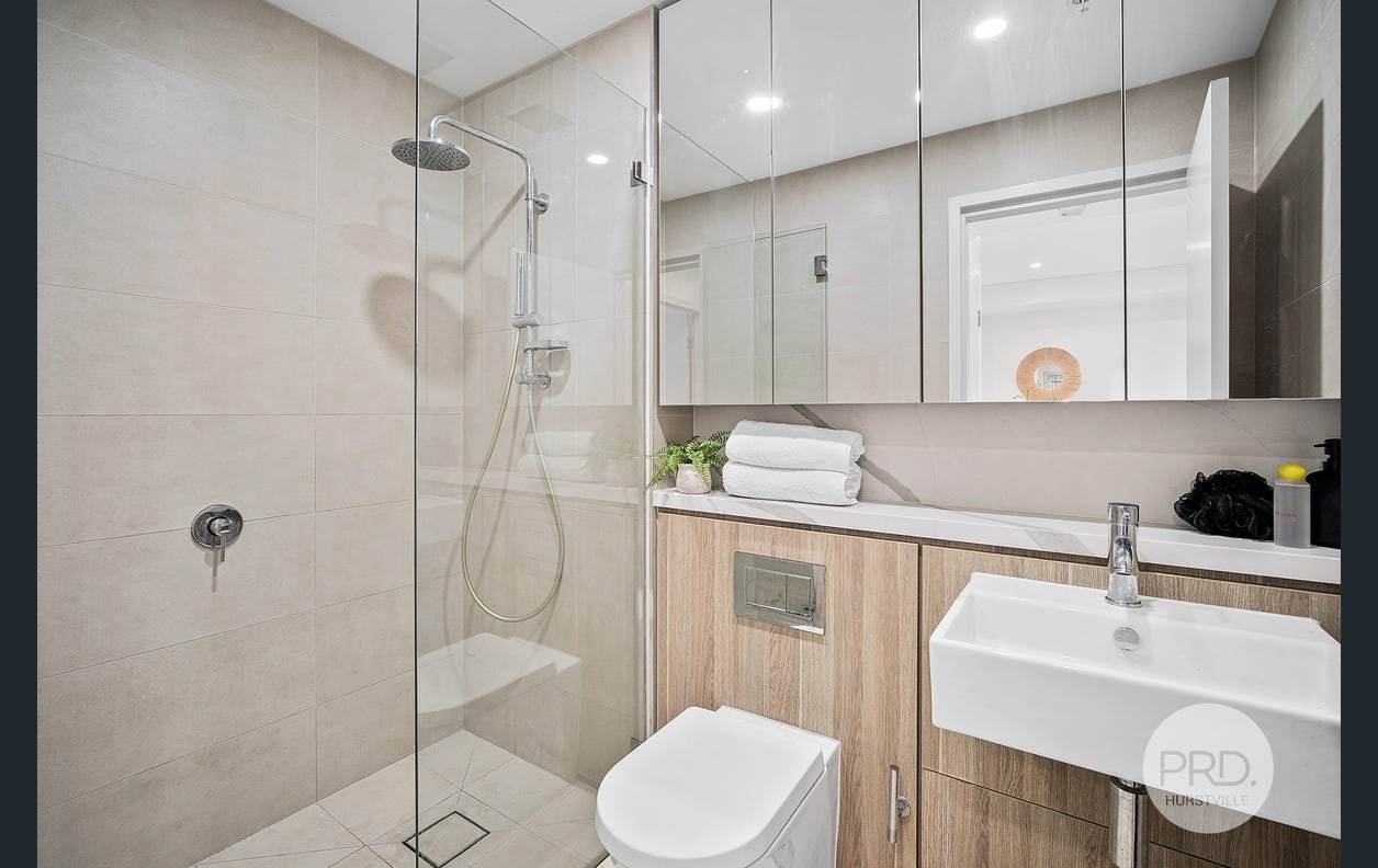 203/12 Woniora Road HURSTVILLE 8