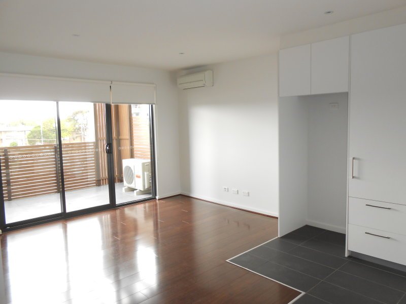 Gallery: 203/15 Balcombe Road
