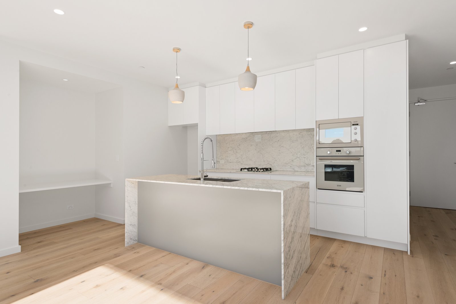 Gallery: 203/2-4 Littlewood Street