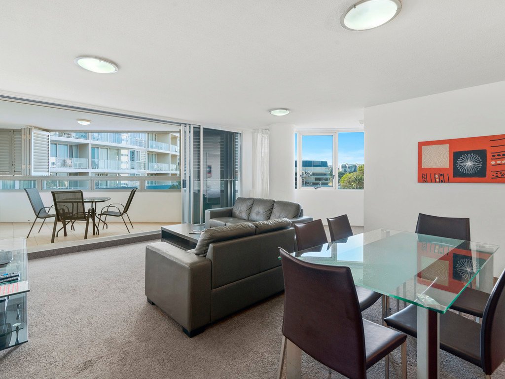 2032/14-22 Stuart Street TWEED HEADS 5