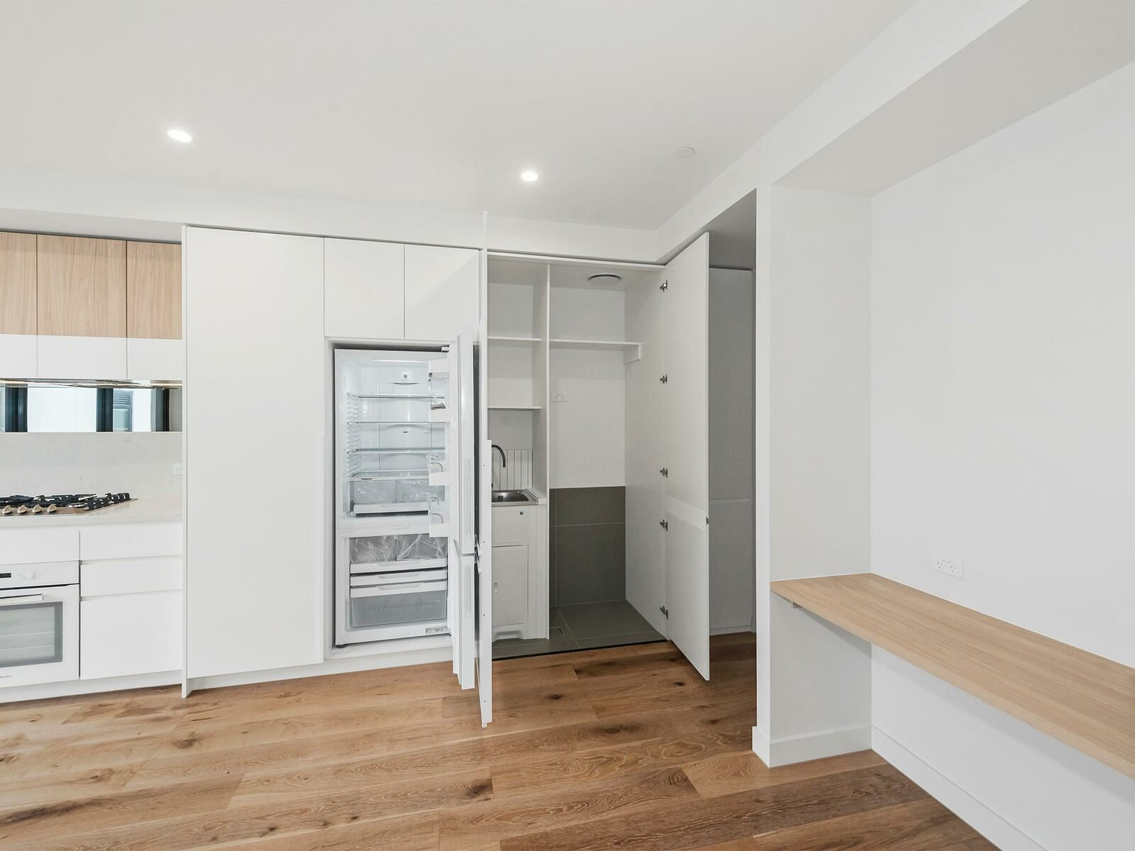 Gallery: 203/293 - 295 Hampton Street