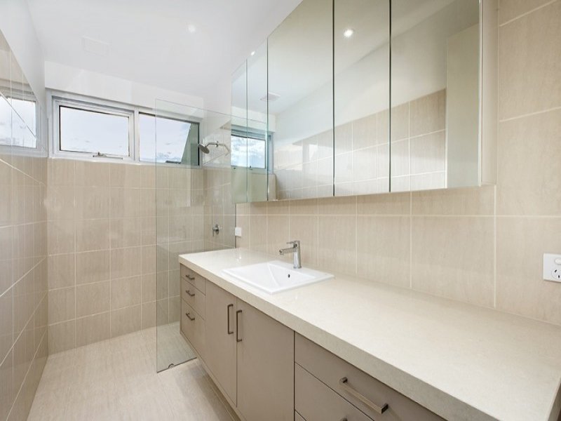 Gallery: 203/409 Bay Street