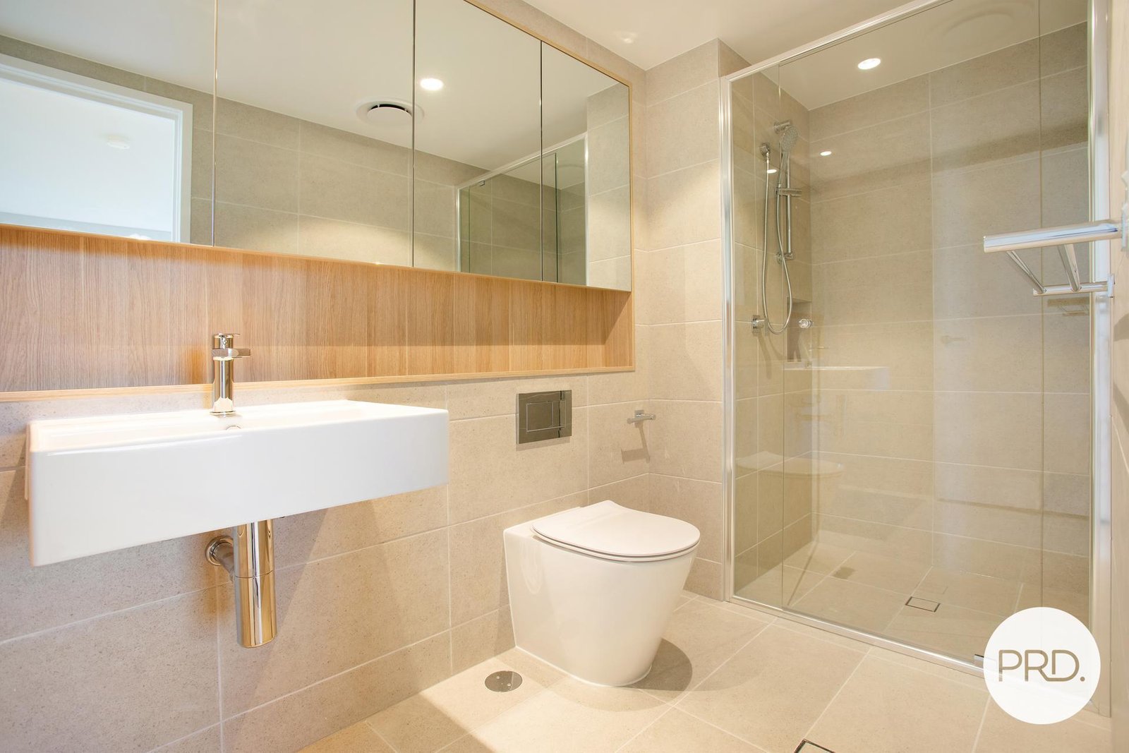 203/6 Tonga Place PARKWOOD 4