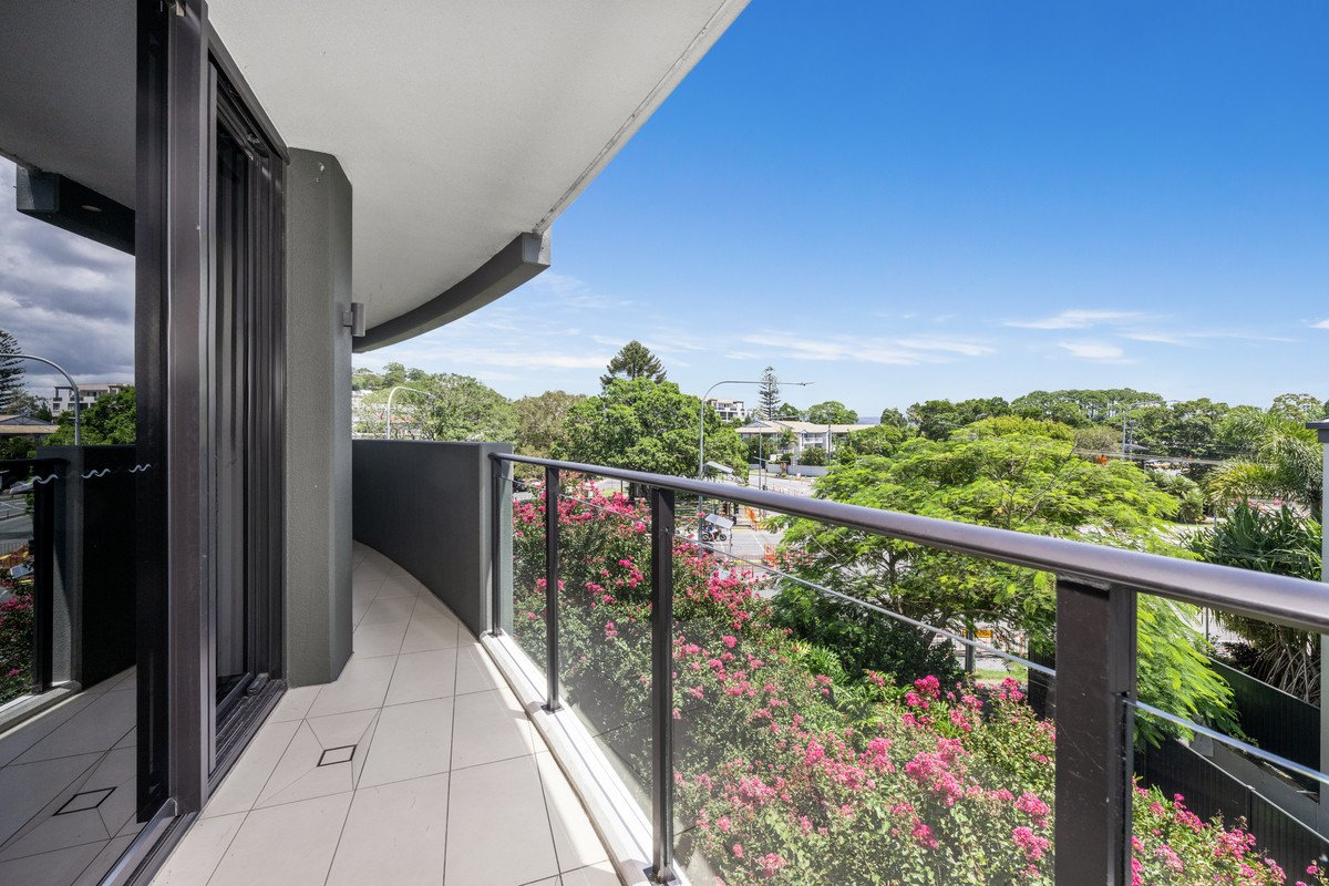 2036/2-14 The Esplanade Burleigh Heads 10