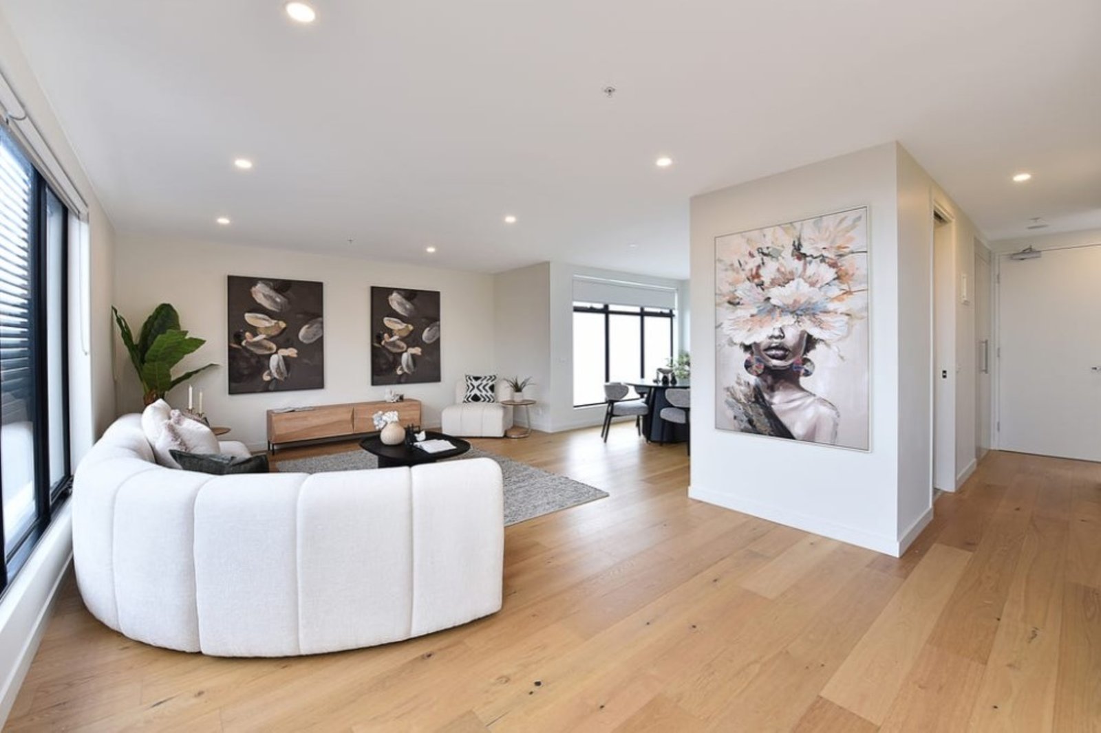 Gallery: 203/630 Glen Huntly Road