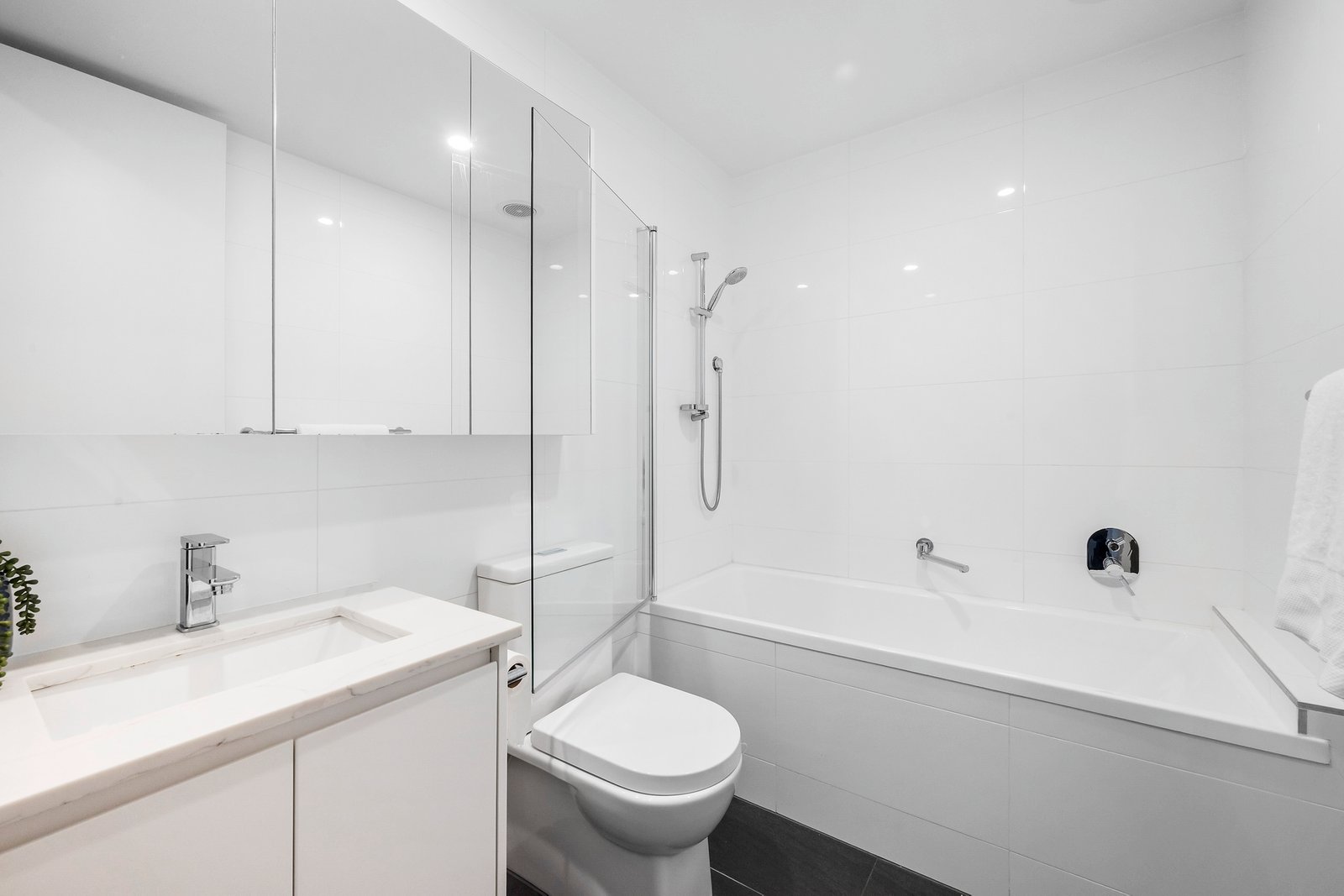 Real Estate and Property in 203/687 Glen Huntly Road, Caulfield, VIC
