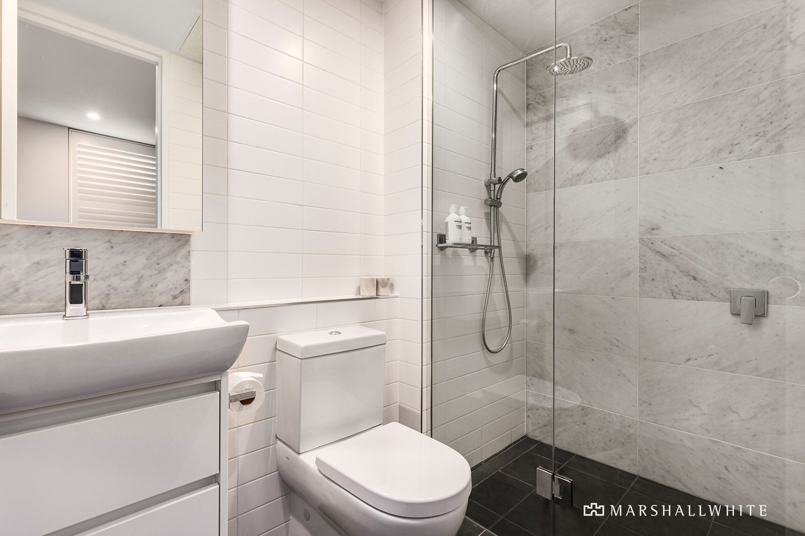 203/687 Toorak Road, Kooyong, VIC