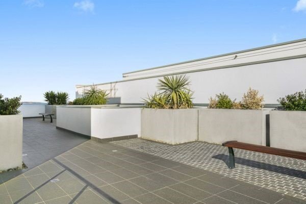 203/79-87 Princes Highway  KOGARAH 9