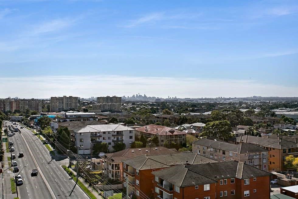 203/79-87 Princes Highway  KOGARAH 10