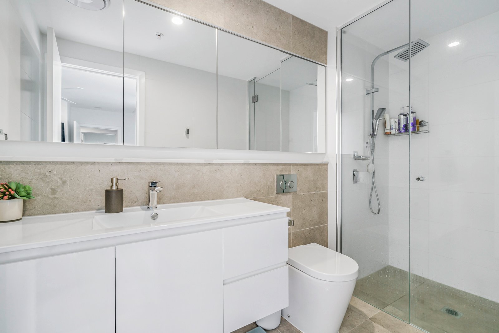 2037/9 Enid Street TWEED HEADS 7
