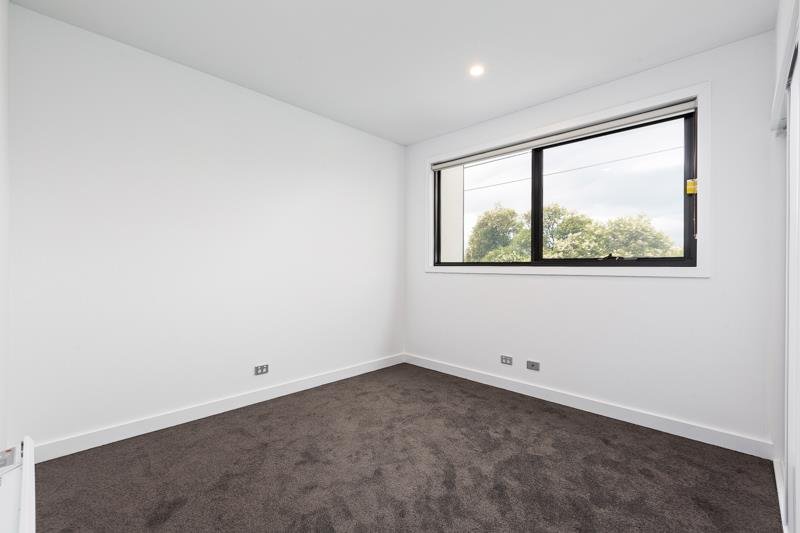Gallery: 203/83 Fehon Street