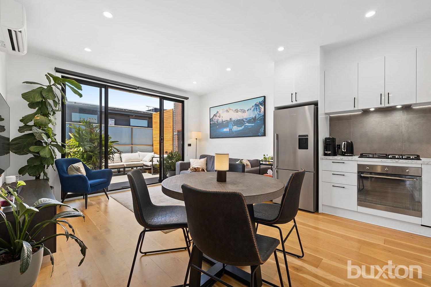 Gallery: 203/888 Glen Huntly Road